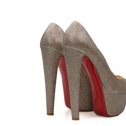 LOUBOUTIN 