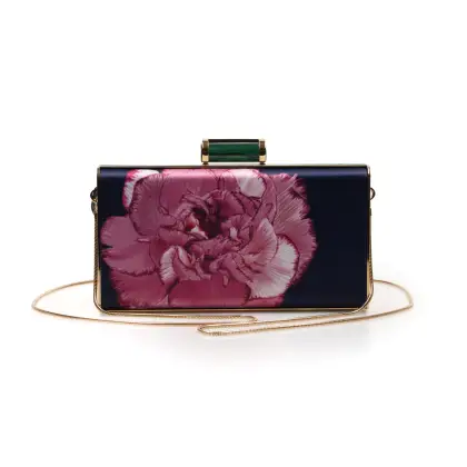 CAROLINA HERRERA 