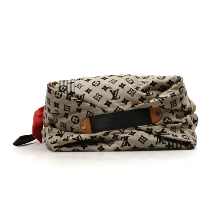 LOUIS VUITTON VINTAGE MESSENGER
