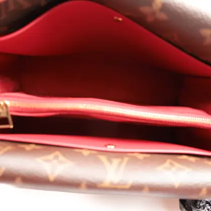 LOUIS VUITTON DOBLE V HANDLE