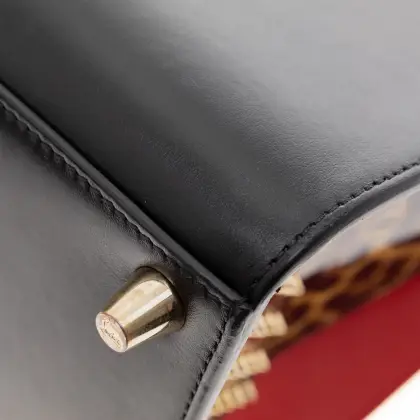 LOUBOUTIN 