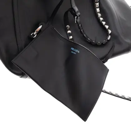 PRADA 