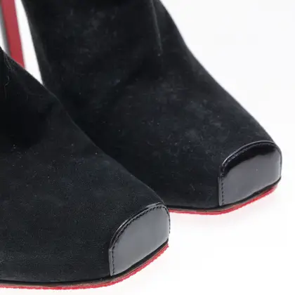 LOUBOUTIN 