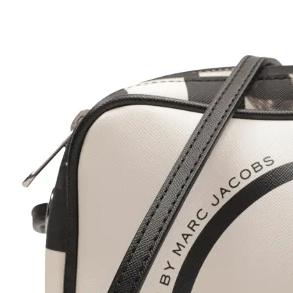 MARC JACOBS 