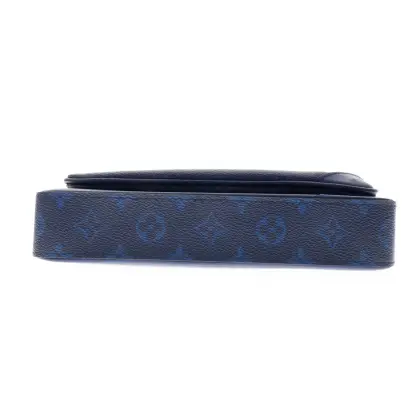 LOUIS VUITTON MESSENGER TAIGARAMA MONOGRAM