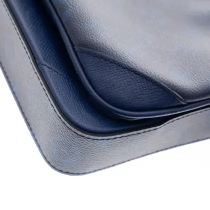 LOUIS VUITTON MESSENGER TAIGARAMA MONOGRAM