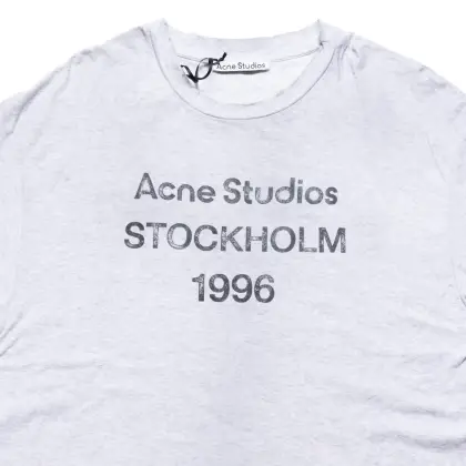 ACNE STUDIO PLAYERA