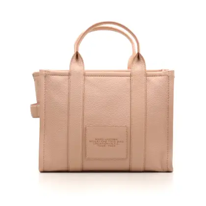 MARC JACOBS 