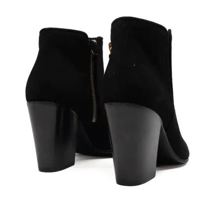 GIUSEPPE ZANOTTI 