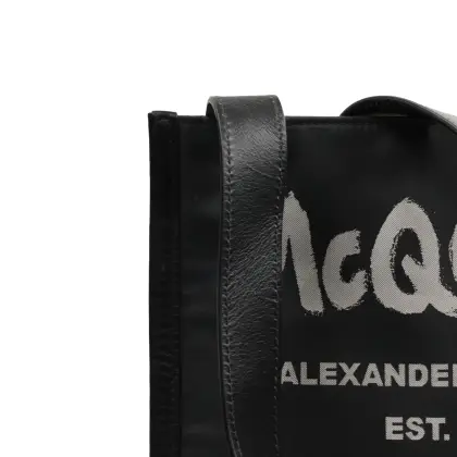 ALEXANDER MCQUEEN 