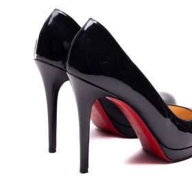 LOUBOUTIN 